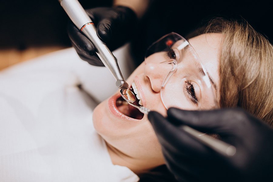¿Cada cuánto tiempo debo hacerme una limpieza dental?