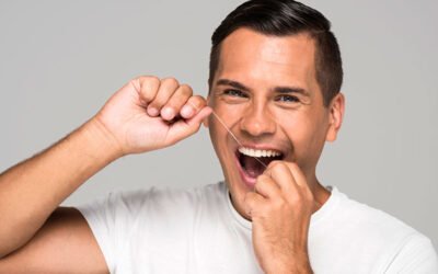 Aprende a usar el hilo dental correctamente