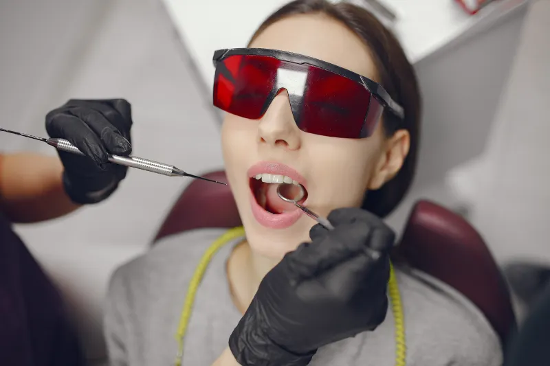 Stripping dental: ¿en qué consiste?